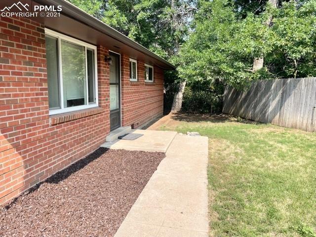 126 W Cheyenne Rd., Colorado Springs, CO 80906