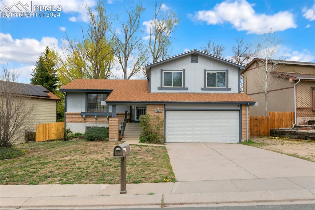 2620 Telluride Dr., Colorado Springs, CO 80918