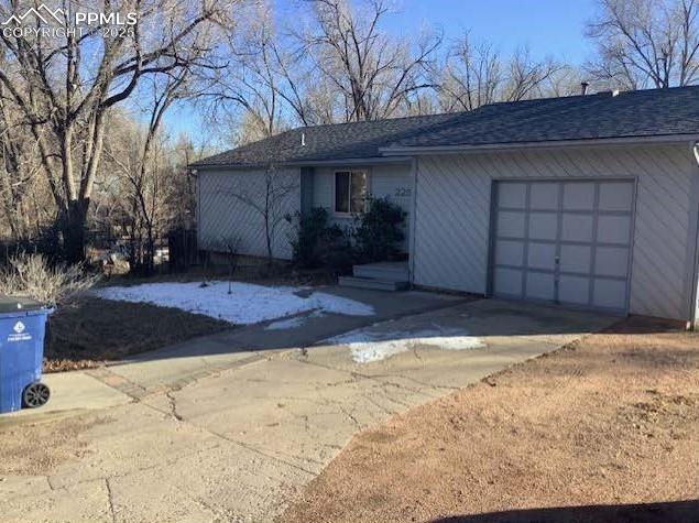 225 W Navajo St., Colorado Springs, CO 80905