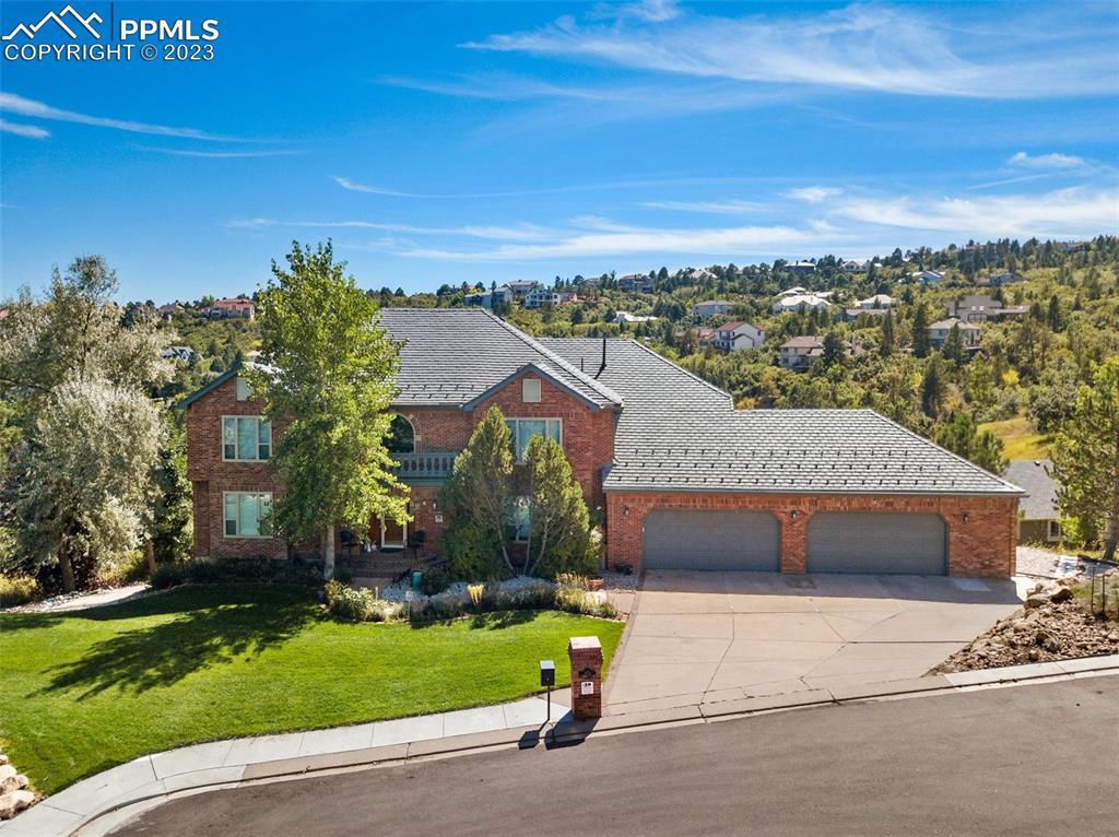 375 Oakhurst Ln., Colorado Springs, CO 80906