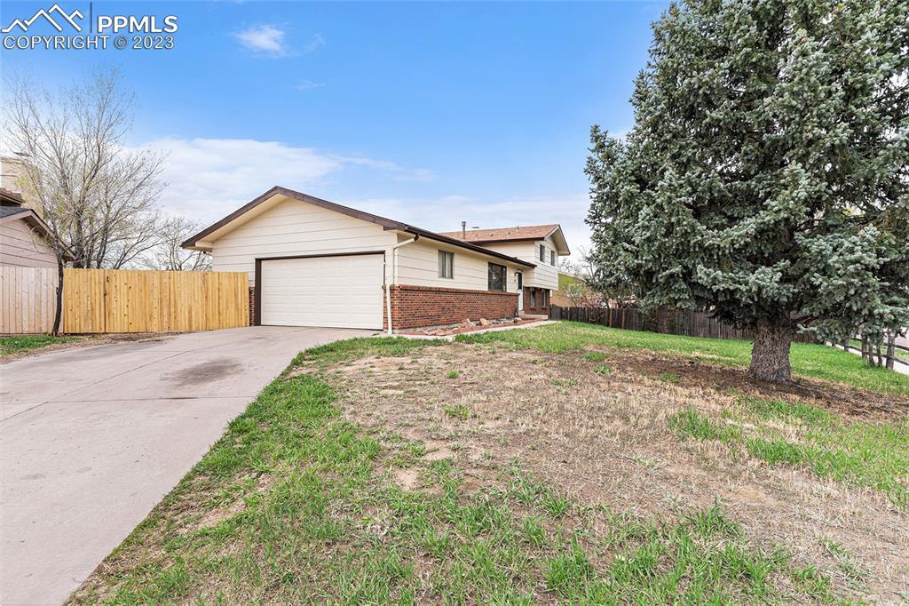 6835 Palmer Park Blvd., Colorado Springs, CO 80915