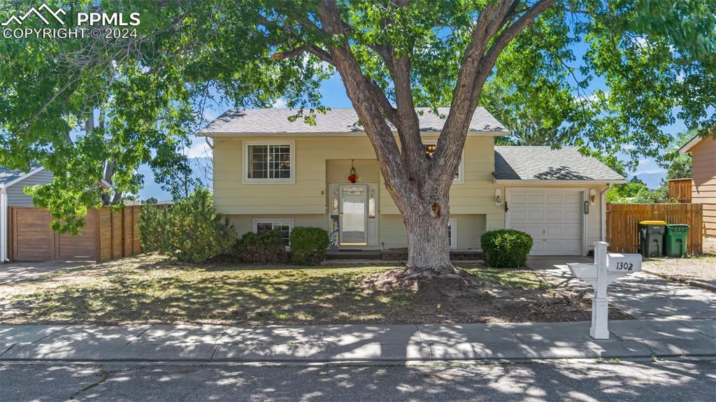 1302 Atoka Dr., Colorado Springs, CO 80915