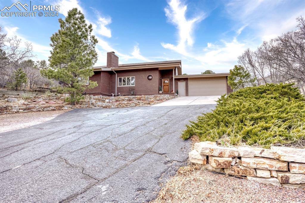 115 Fox Hill Ln., Colorado Springs, CO 80919