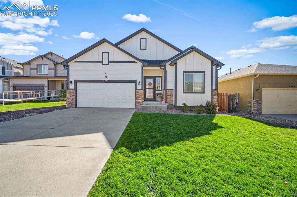 2255 Green Grass Ct., Colorado Springs, CO 80915