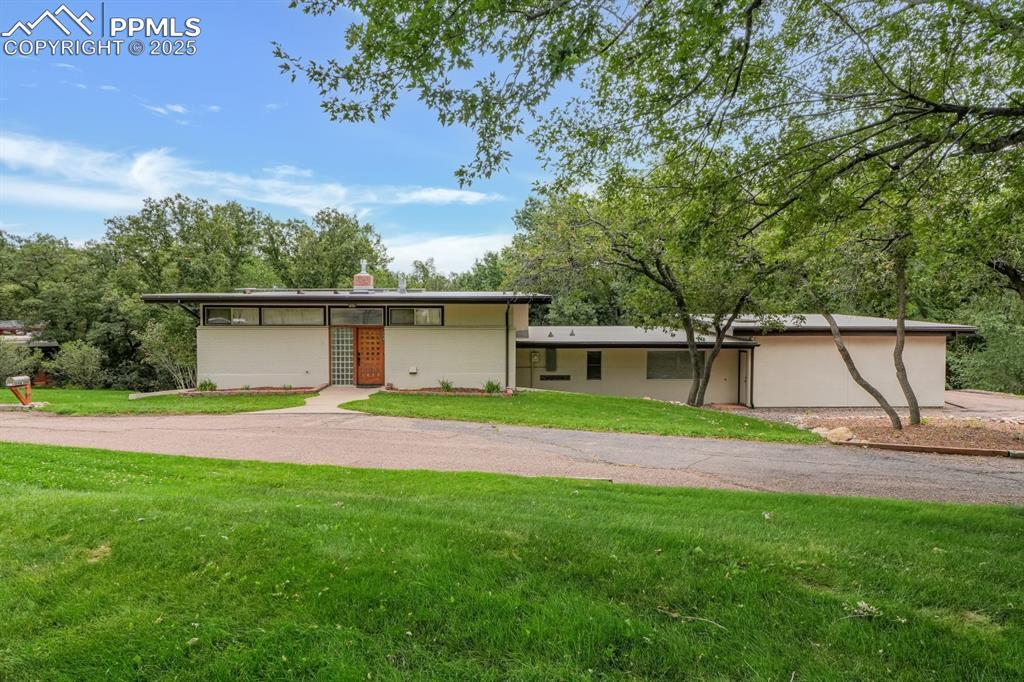 2501 Old Broadmoor Rd., Colorado Springs, CO 80906