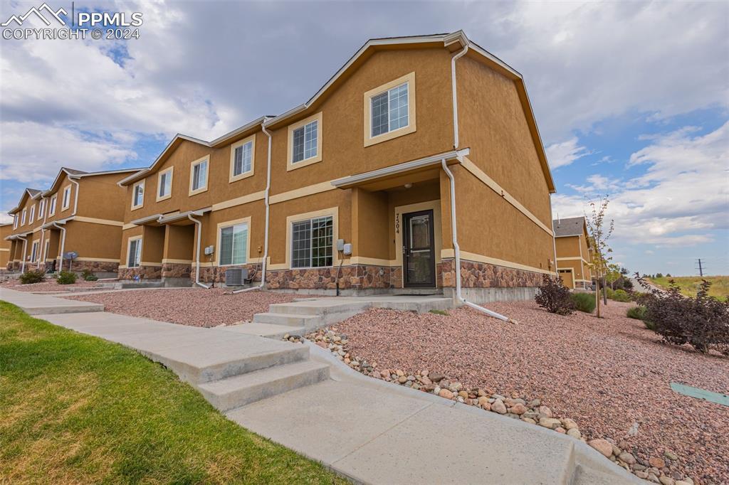 7504 Silver Larch Point, Colorado Springs, CO 80908