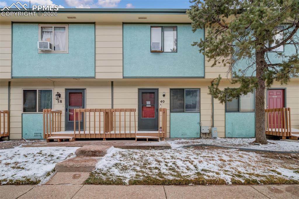 40 Murray Heights Dr., Colorado Springs, CO 80916