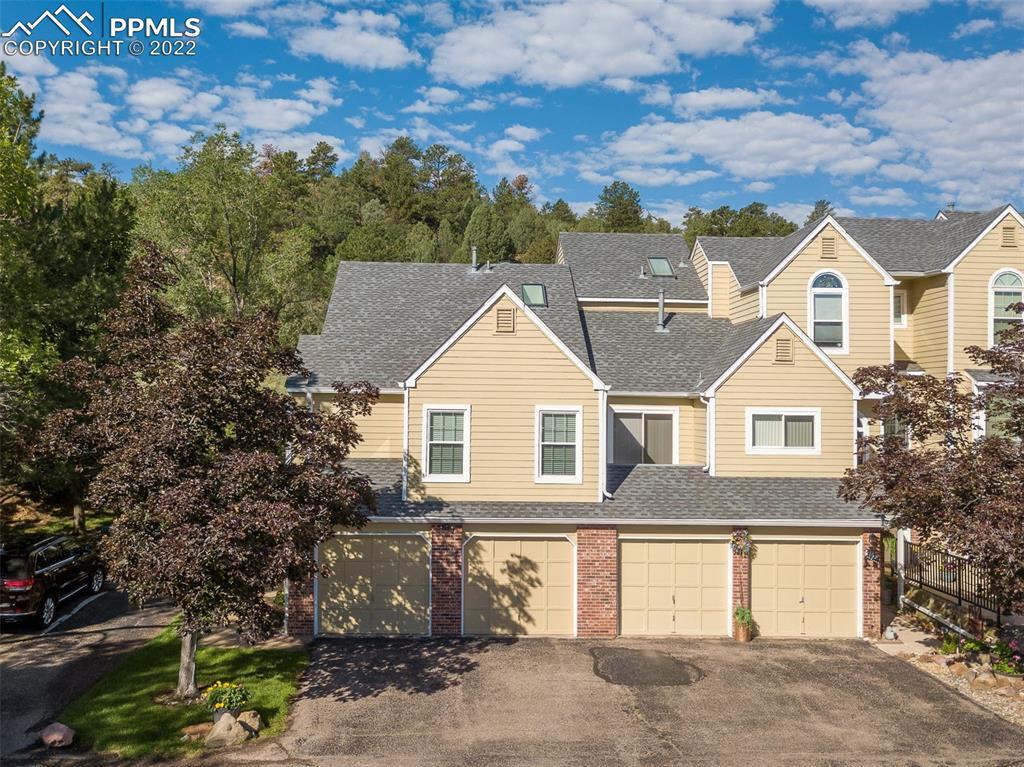 2122 Palm Dr., Colorado Springs, CO 80918