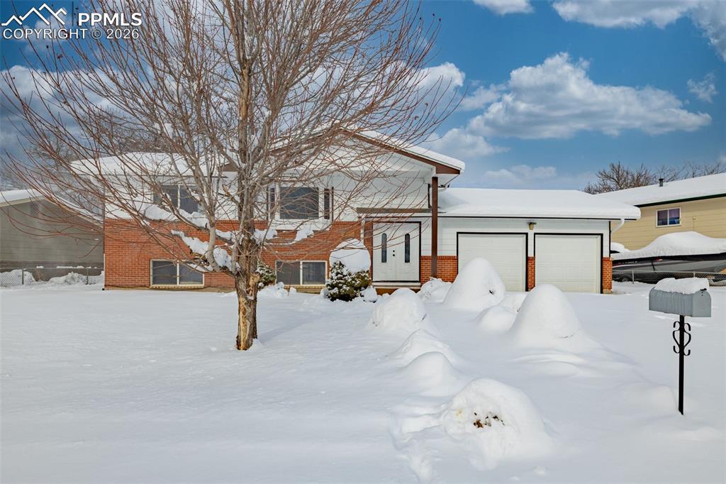 200 Dexter St., Colorado Springs, CO 80911