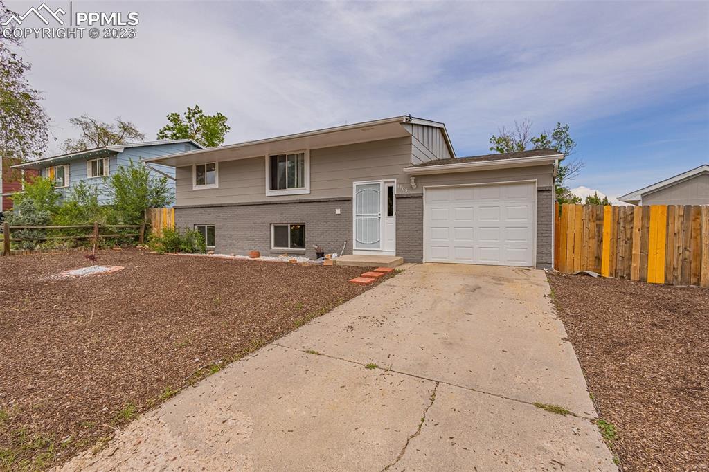 1105 Nez Perce Dr., Colorado Springs, CO 80915
