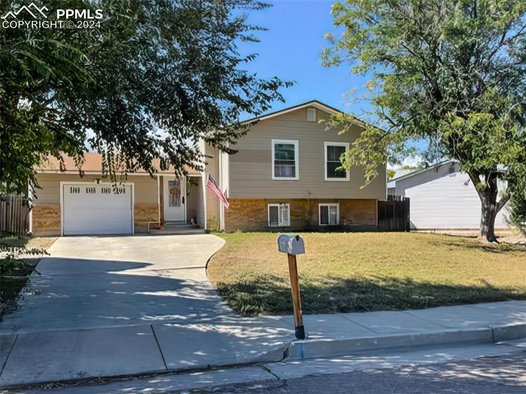 6950 Sugar Creek Cir., Colorado Springs, CO 80911