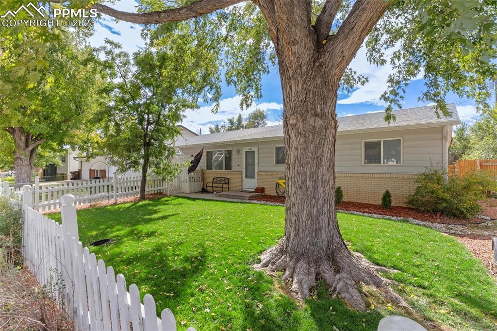 1560 Willshire Dr., Colorado Springs, CO 80906