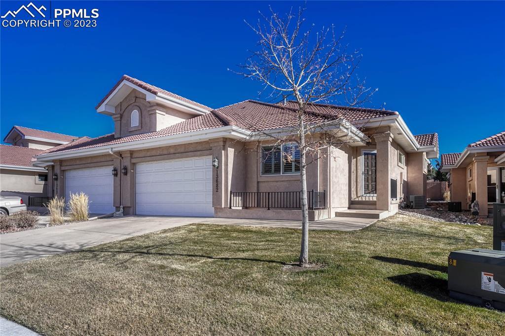 13682 Paradise Villas Grove, Colorado Springs, CO 80921
