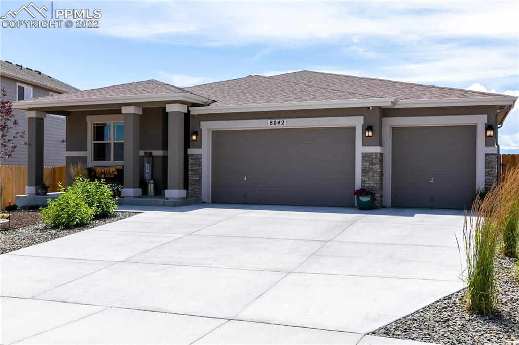 8042 Wheatland Dr., Colorado Springs, CO 80908