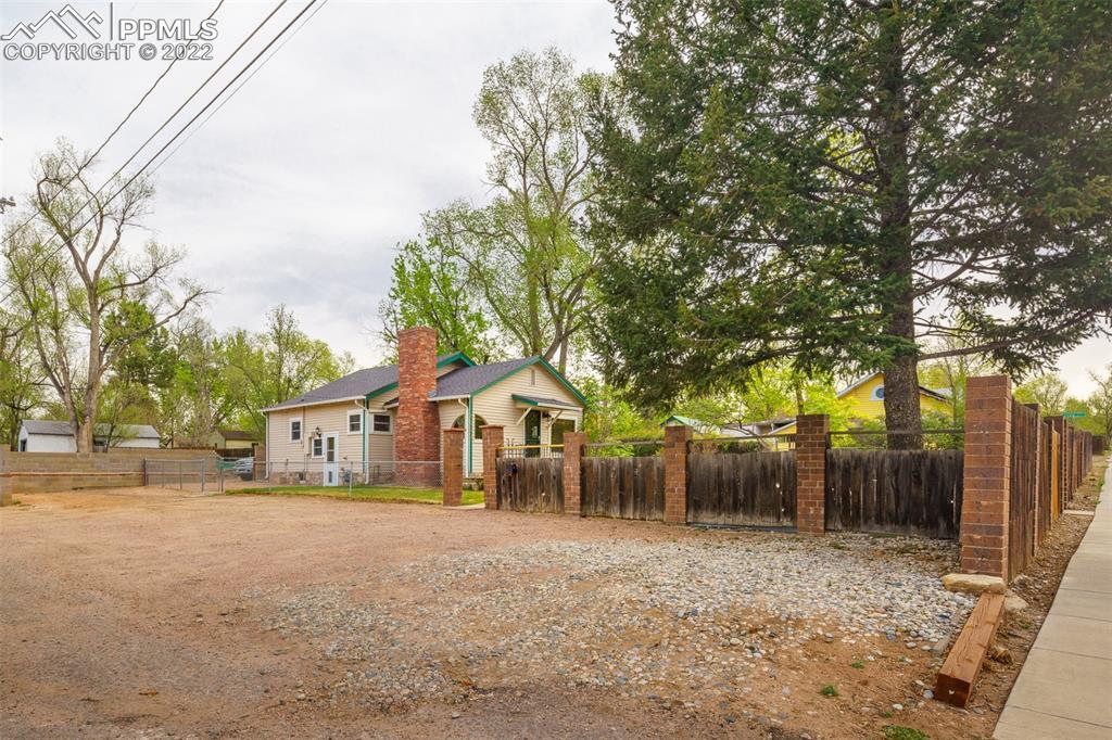 1022 E Uintah St., Colorado Springs, CO 80903