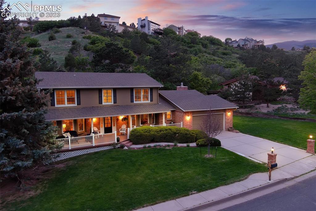 6914 Oak Valley Dr., Colorado Springs, CO 80919