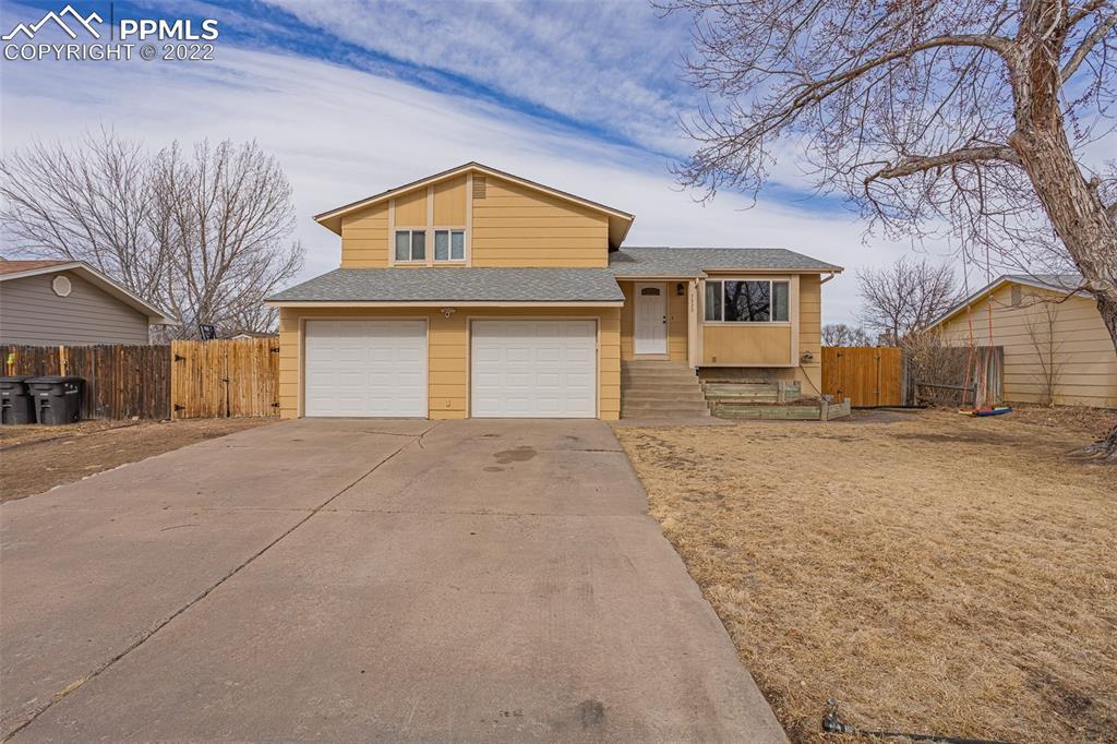 7520 Dove Creek Cir., Colorado Springs, CO 80911