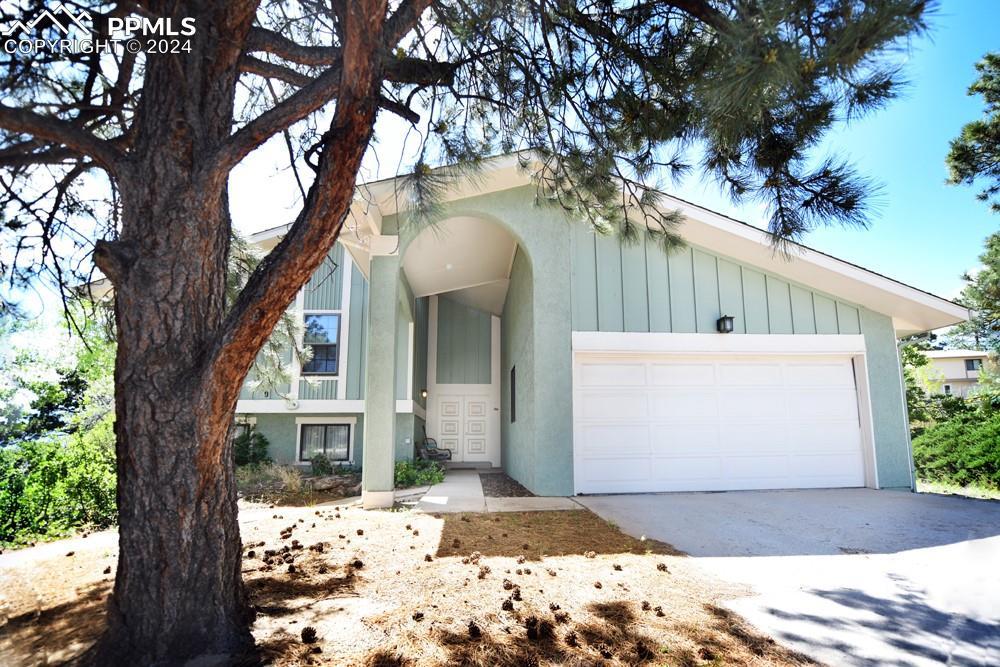 3110 Vickers Dr., Colorado Springs, CO 80918