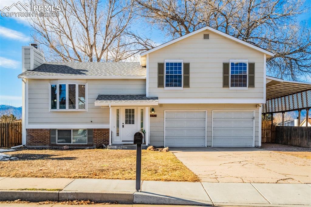 7570 Bell Dr., Colorado Springs, CO 80920