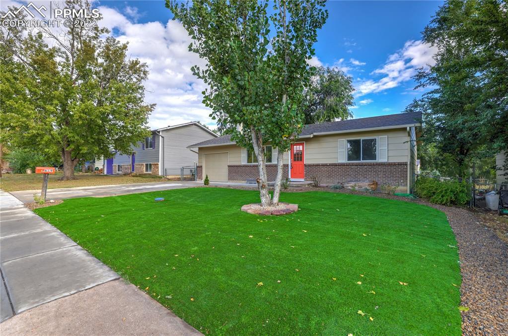 1619 Maxwell St., Colorado Springs, CO 80906
