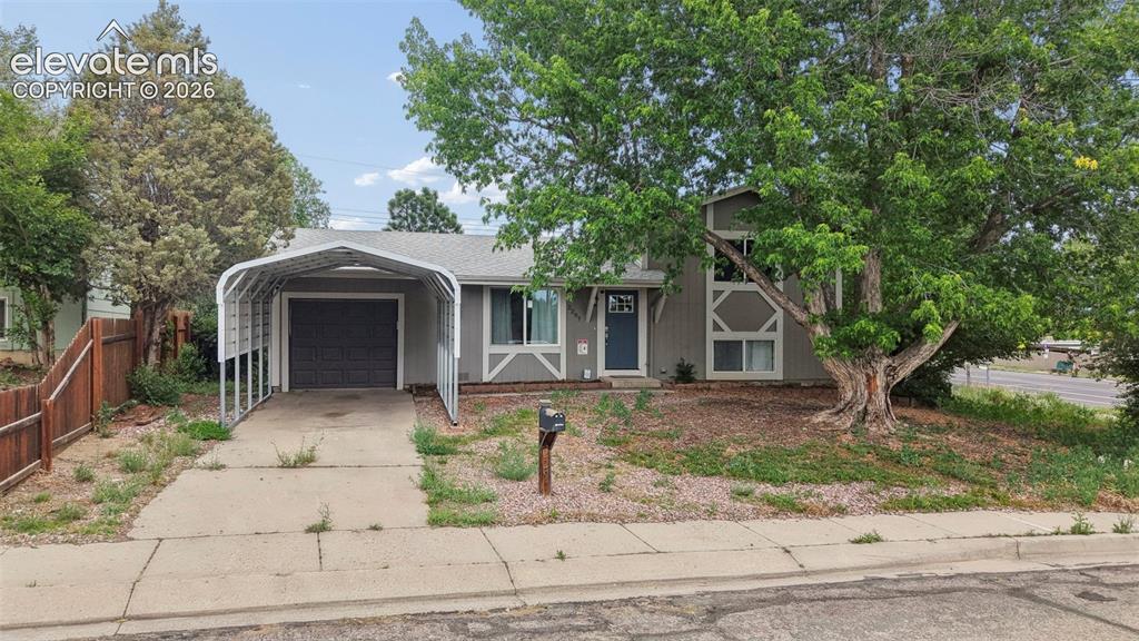 2297 Whitewood Dr., Colorado Springs, CO 80910