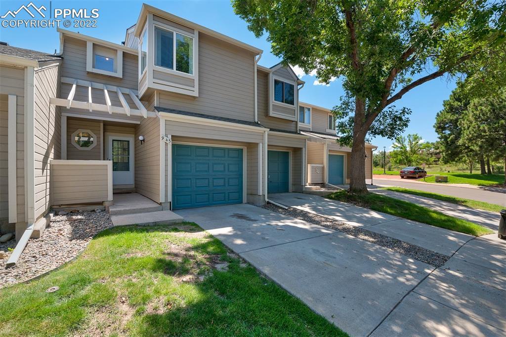 945 Azure Cir., Colorado Springs, CO 80910
