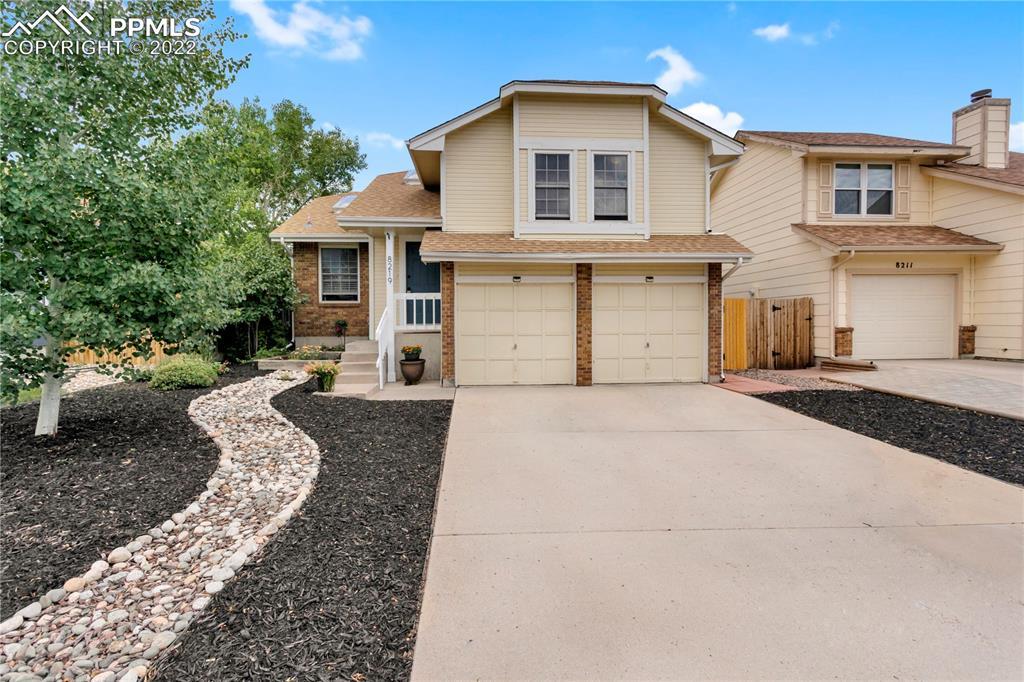 8219 Steadman Dr., Colorado Springs, CO 80920
