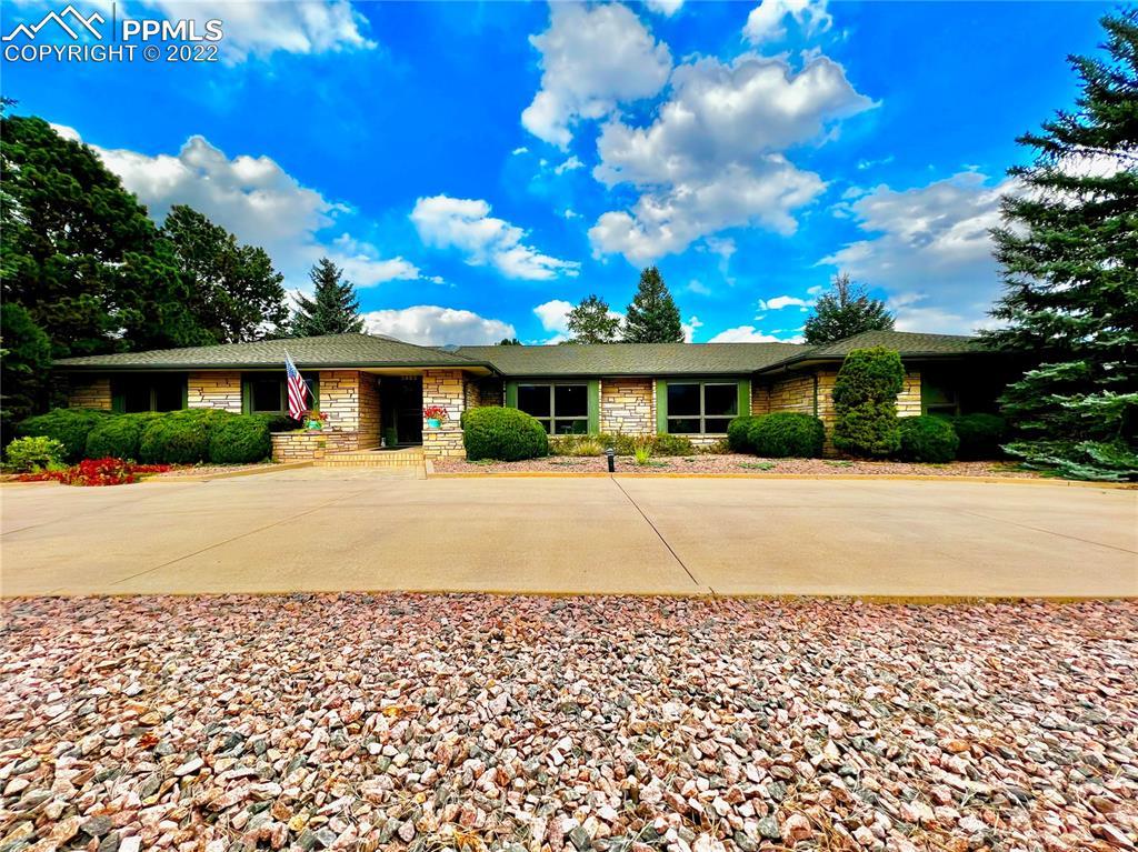 3463 Hill Cir., Colorado Springs, CO 80904