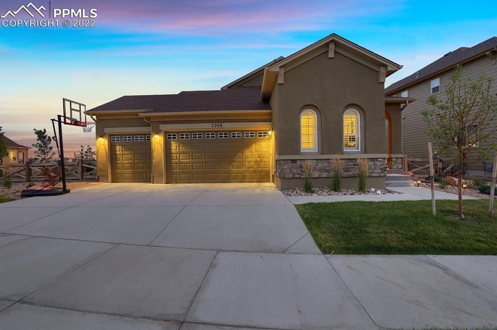 7208 Rim Bluff Ln., Colorado Springs, CO 80927