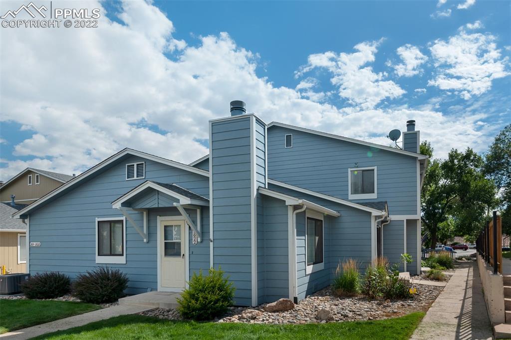 2620 Hearthwood Ln., Colorado Springs, CO 80917