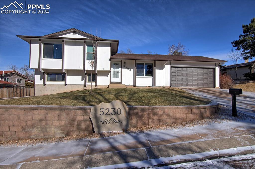 5230 Teardrop Pl., Colorado Springs, CO 80917