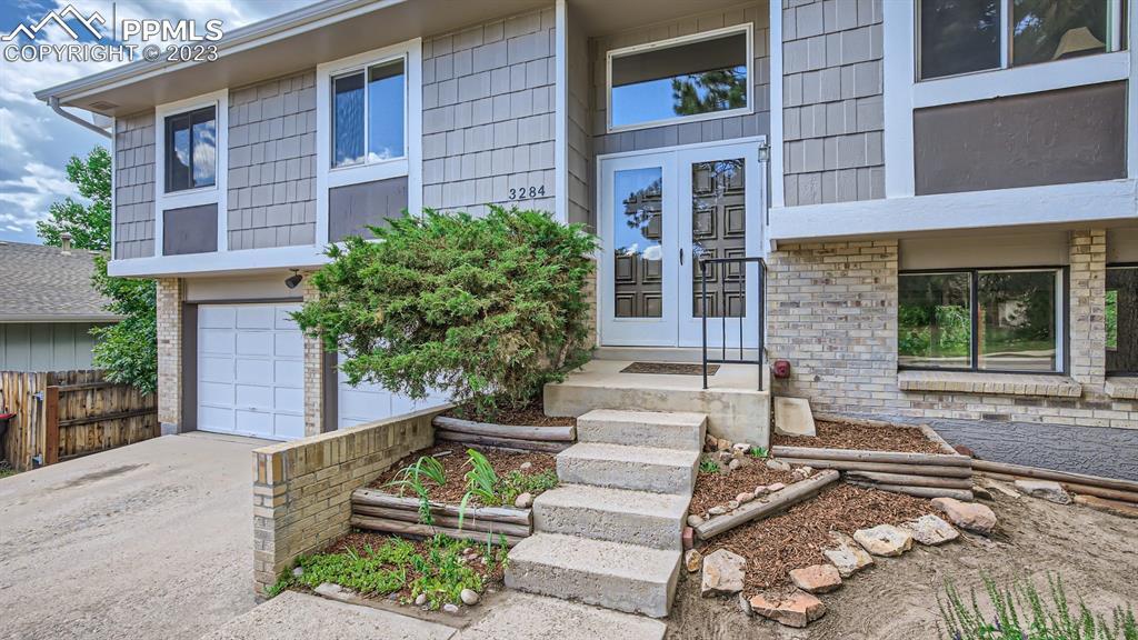 3284 Bell Mountain Dr., Colorado Springs, CO 80918