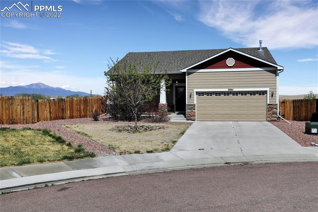 3884 Saguaro Cir., Colorado Springs, CO 80925