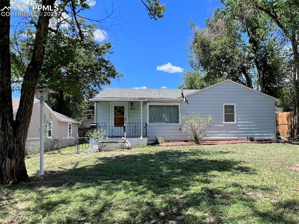 814 Sunset Rd., Colorado Springs, CO 80909