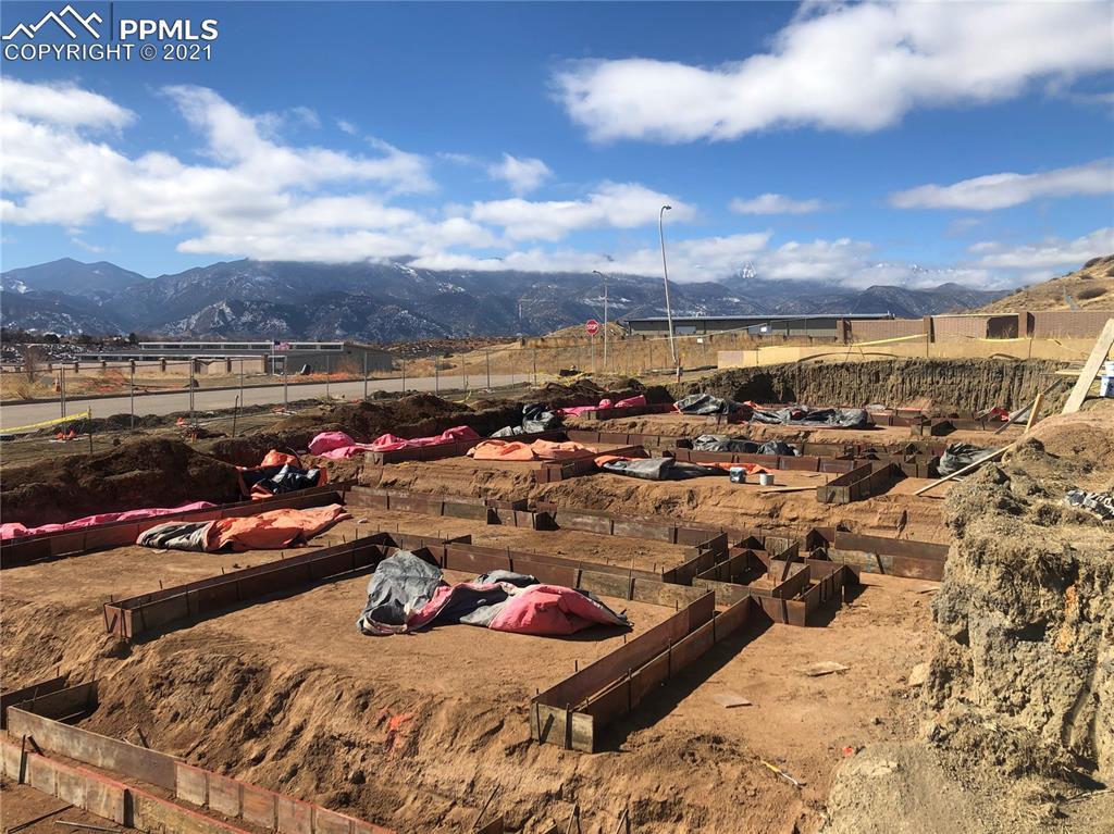 791 Little Bear Grove, Colorado Springs, CO 80907