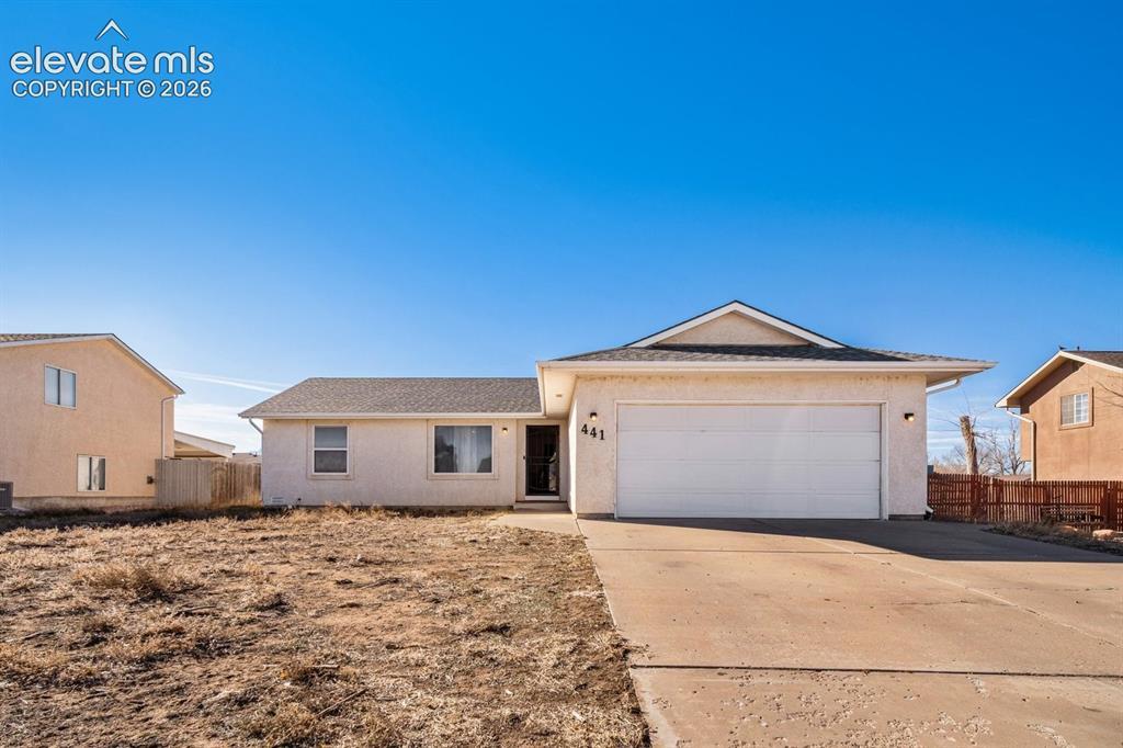 441 S Oak Creek Dr., Pueblo, CO 81007