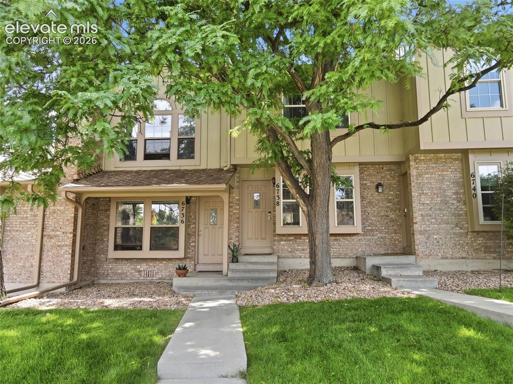 6738 Overland Dr., Colorado Springs, CO 80919
