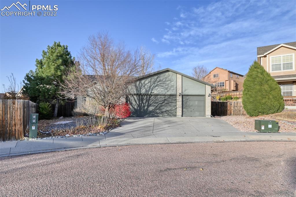 7422 Campstool Dr., Colorado Springs, CO 80922