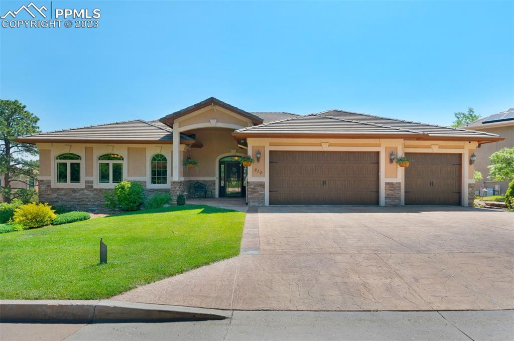 210 Balmoral Way, Colorado Springs, CO 80906