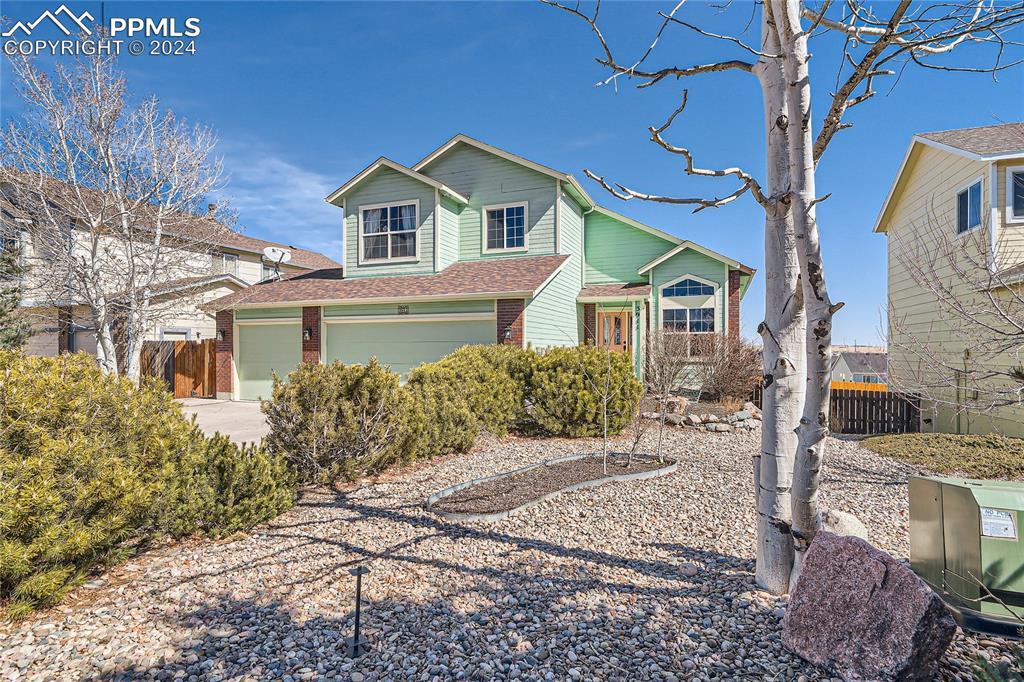 3911 Roan Dr., Colorado Springs, CO 80922