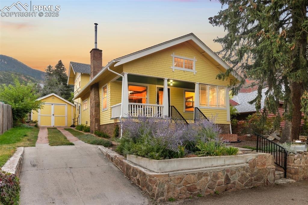 206 Pine Ridge Ave., Manitou Springs, CO 80829