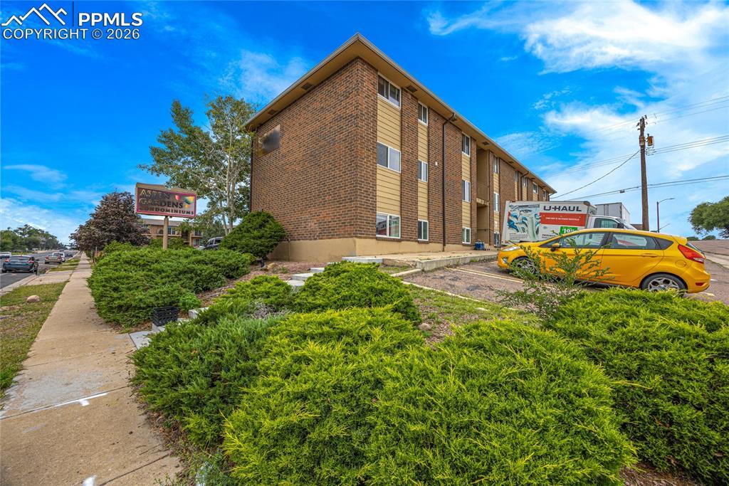 3020 E Bijou St. #1B, Colorado Springs, CO 80909