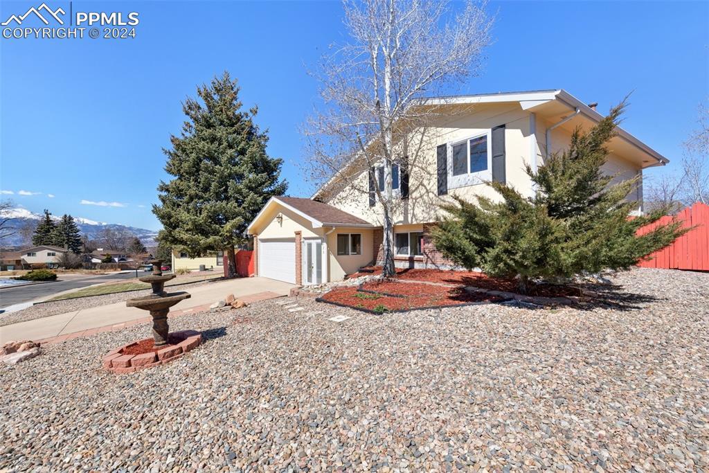 5020 Wagon Master Dr., Colorado Springs, CO 80917