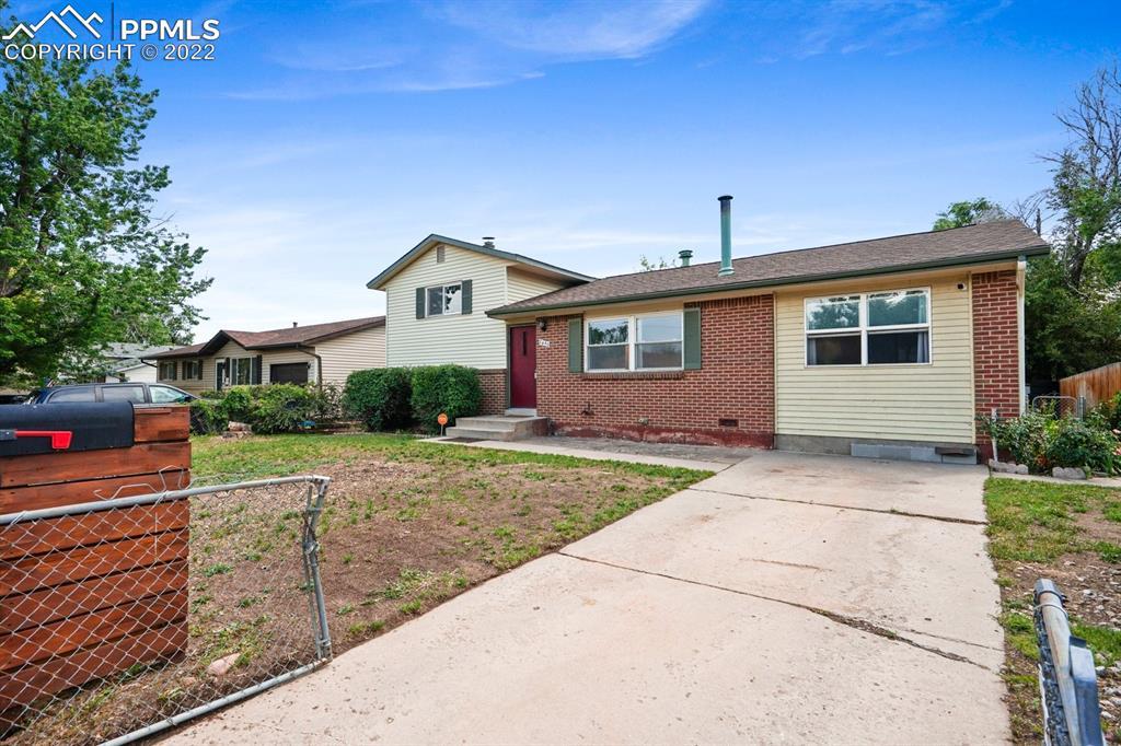 2450 Sonoma Dr., Colorado Springs, CO 80910
