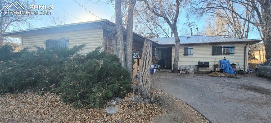 612 S Circle Dr., Colorado Springs, CO 80910