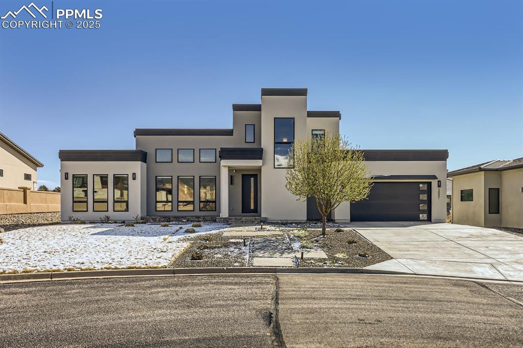 3097 Treeline View, Colorado Springs, CO 80904