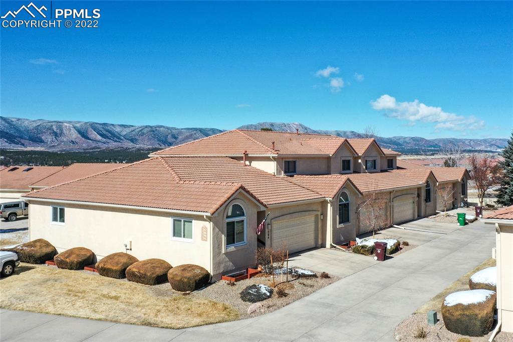 290 Luxury Ln., Colorado Springs, CO 80921