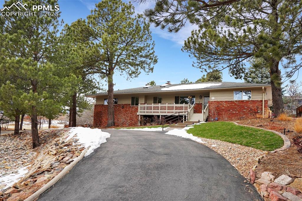 125 Anchoria Way, Colorado Springs, CO 80919