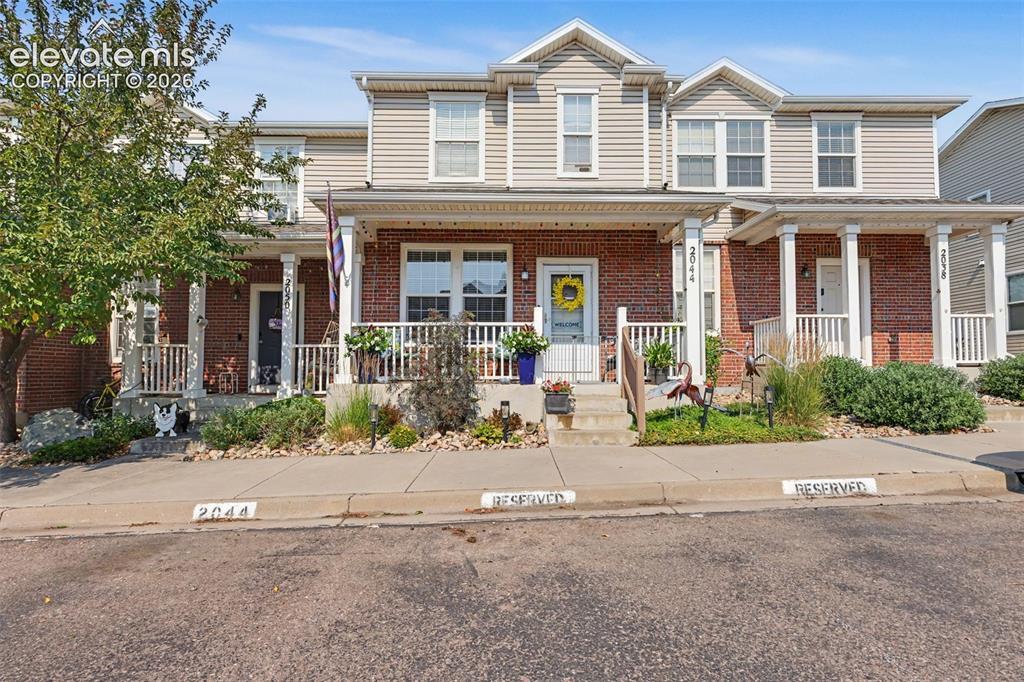 2044 Creekridge Point, Colorado Springs, CO 80910