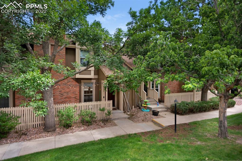 2522 Hatch Cir., Colorado Springs, CO 80918